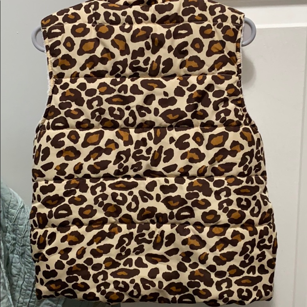 Vest - Picture 3 of 4